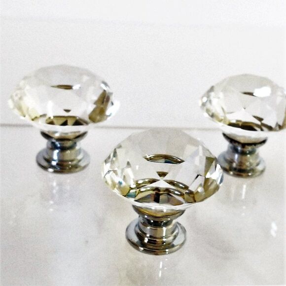 New Five Crystal Glass Knobs 30mm Diamond Shape Clear Glass NIB - Picture 3 of 7